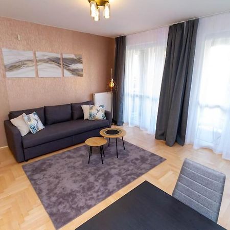 Gozsdu White Raven 3 - Terrace And Free Underground Parking Appartement Boedapest Buitenkant foto