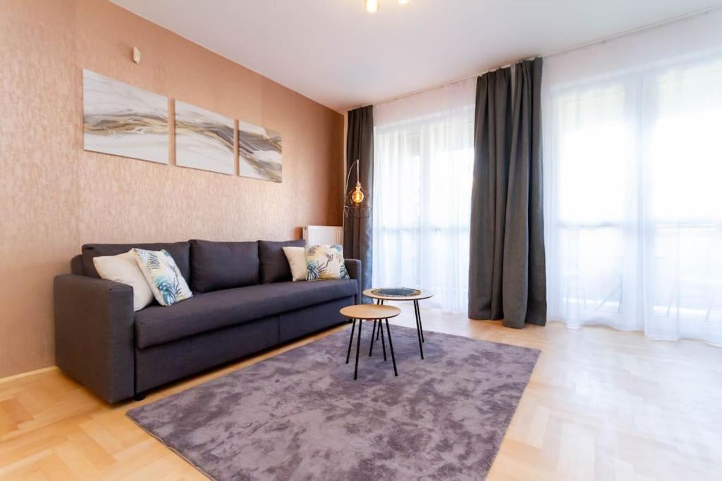 Gozsdu White Raven 3 - Terrace And Free Underground Parking Appartement Boedapest Buitenkant foto